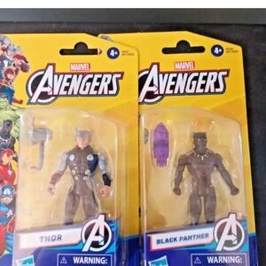Marvel Action Figures Thor and Black Panther